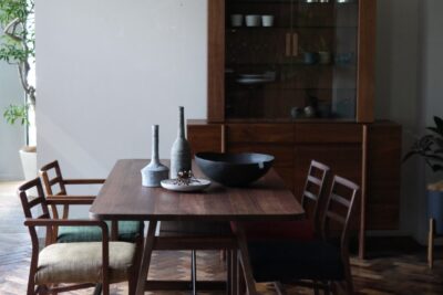 Enjoy the texture of wood Dining room