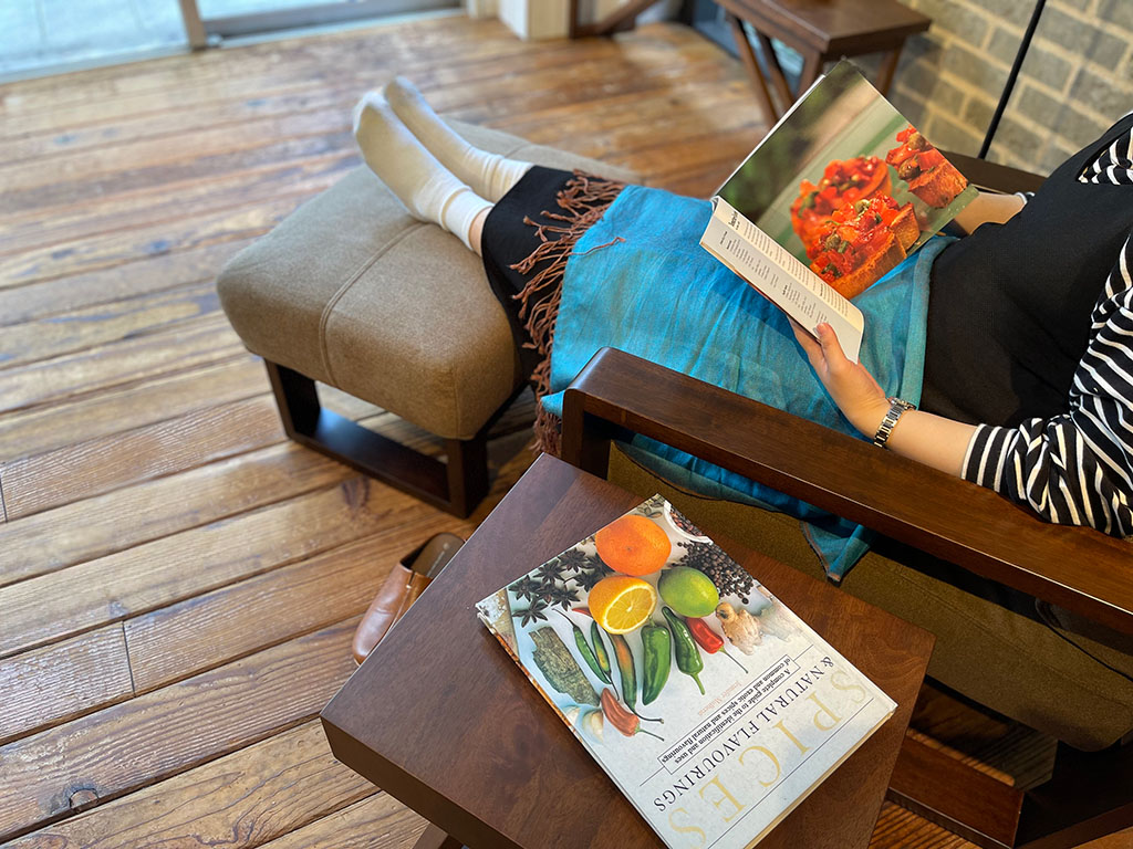 09833b742022e4c5f0d40d70eb178205