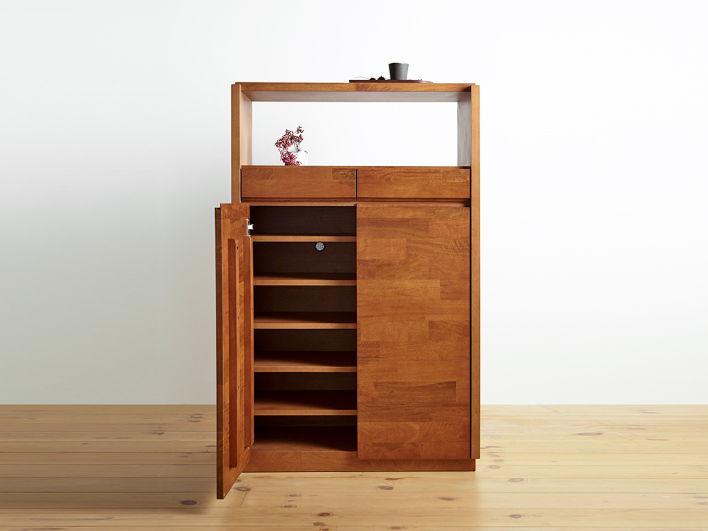 Smart Storage Solutions for a Tidy Room_5